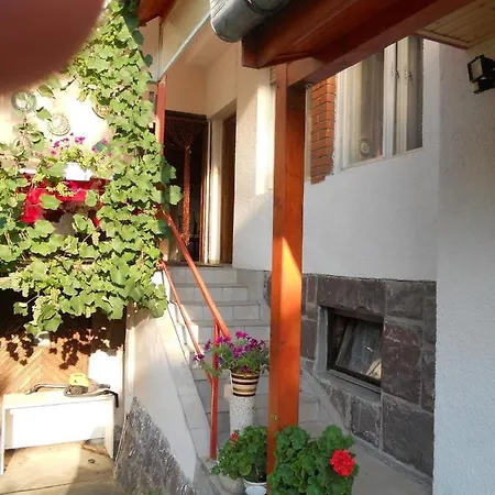 Casa de Férias Holiday Balatonlelle/balaton 19174 *